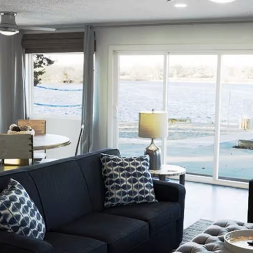 BrightWaterBay_TheBeachHouse_84977a32-a4e4-40f8-a52b-4aece1847ffb